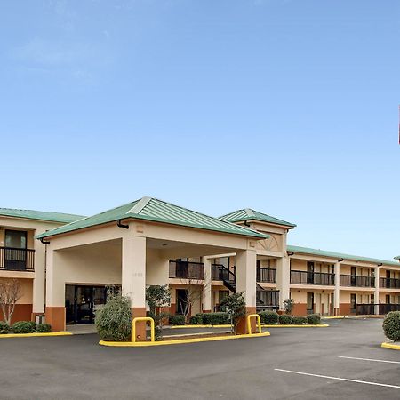 Rodeway Inn Laurel Exterior photo