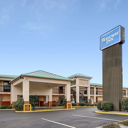 Rodeway Inn Laurel Exterior photo