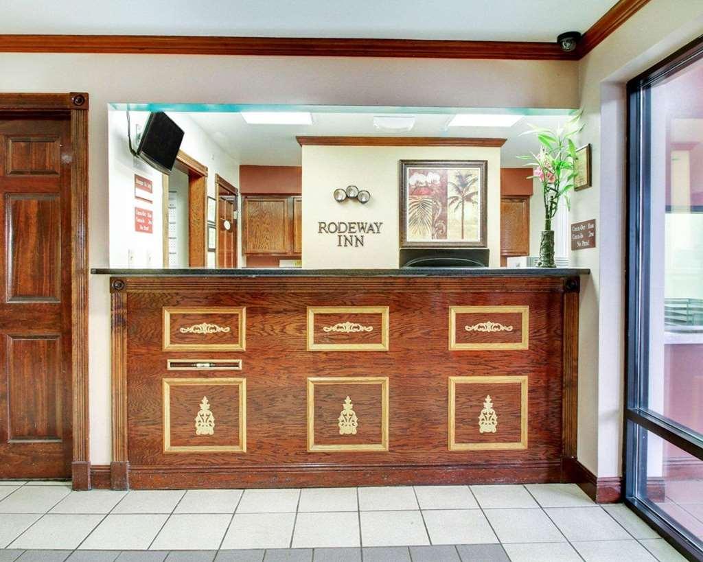 Rodeway Inn Laurel Interior photo