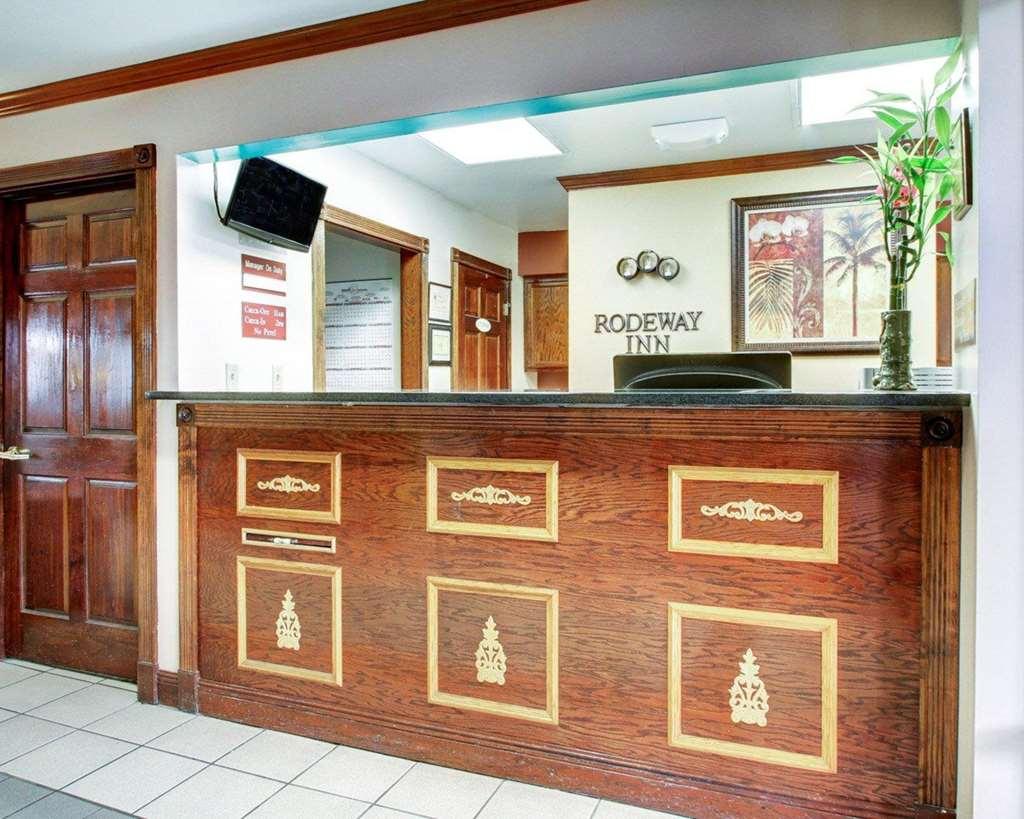 Rodeway Inn Laurel Interior photo