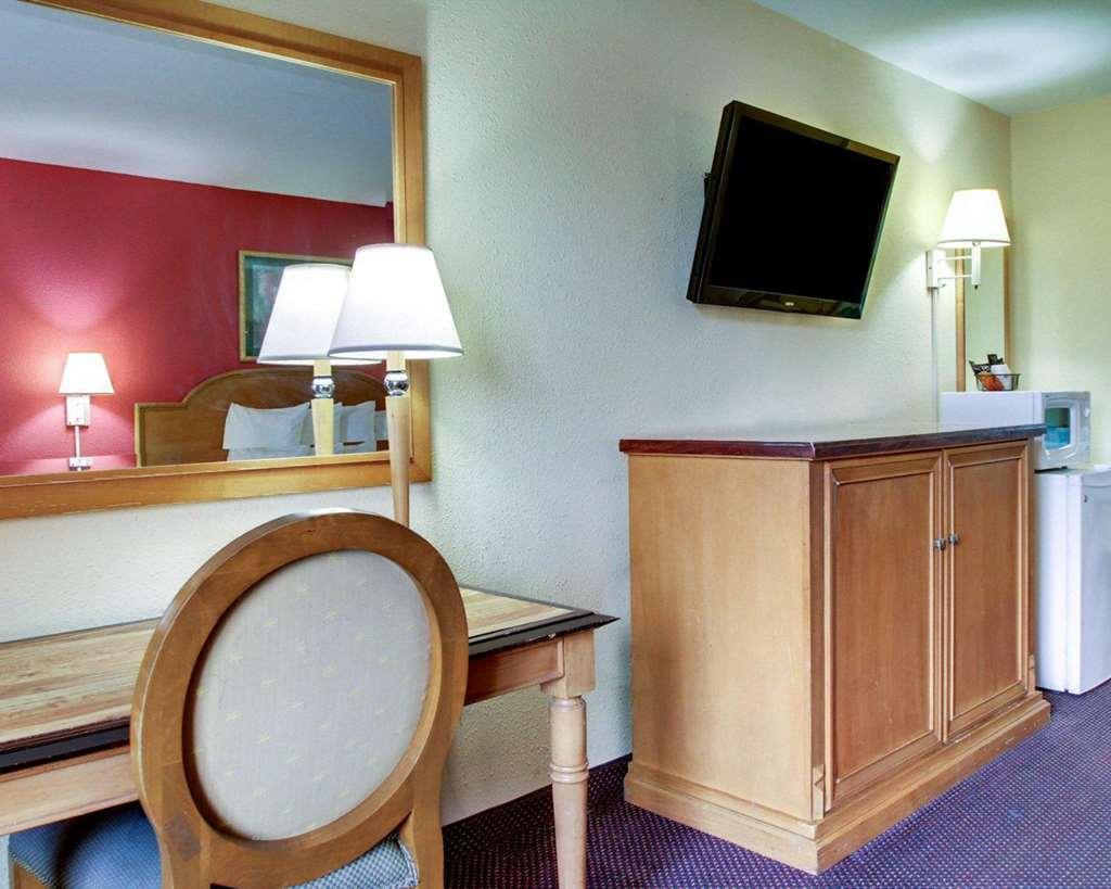 Rodeway Inn Laurel Room photo