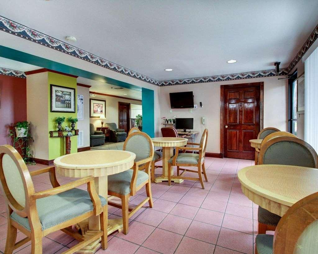 Rodeway Inn Laurel Restaurant photo